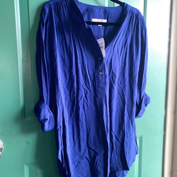 Loft size small beautiful ladies top new with tags NWT - Picture 1 of 3
